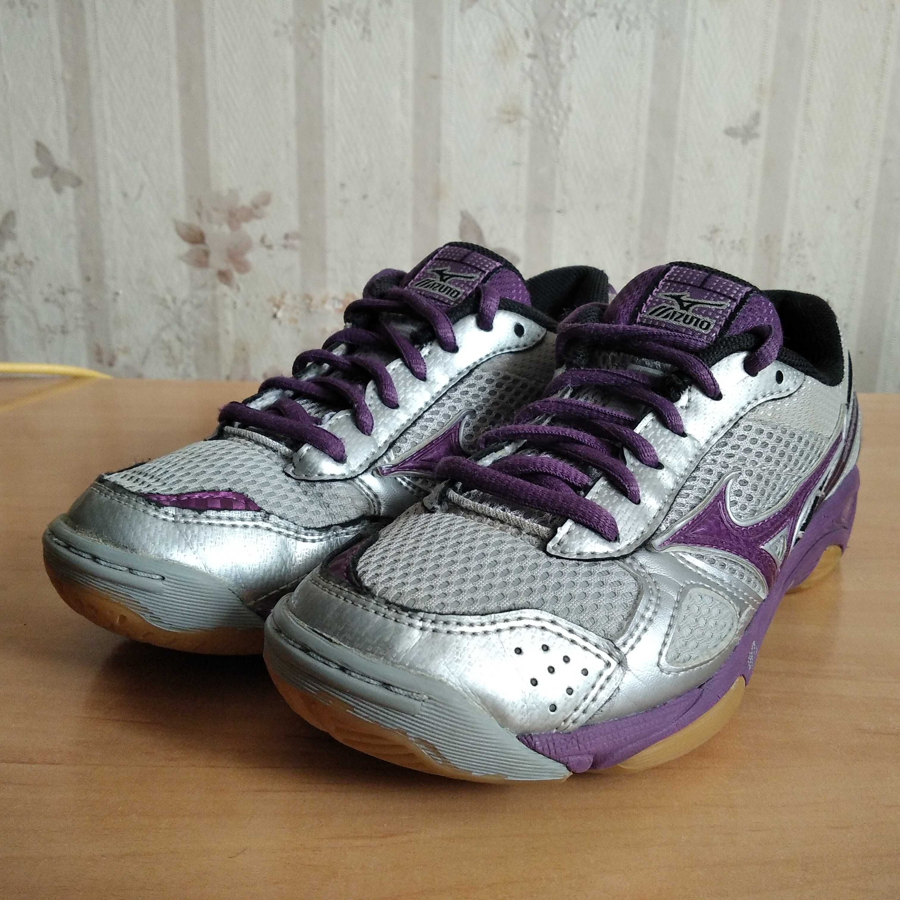 Buty halowe MIZUNO WAVE TWISTER 2 JR roz, eu-32.5