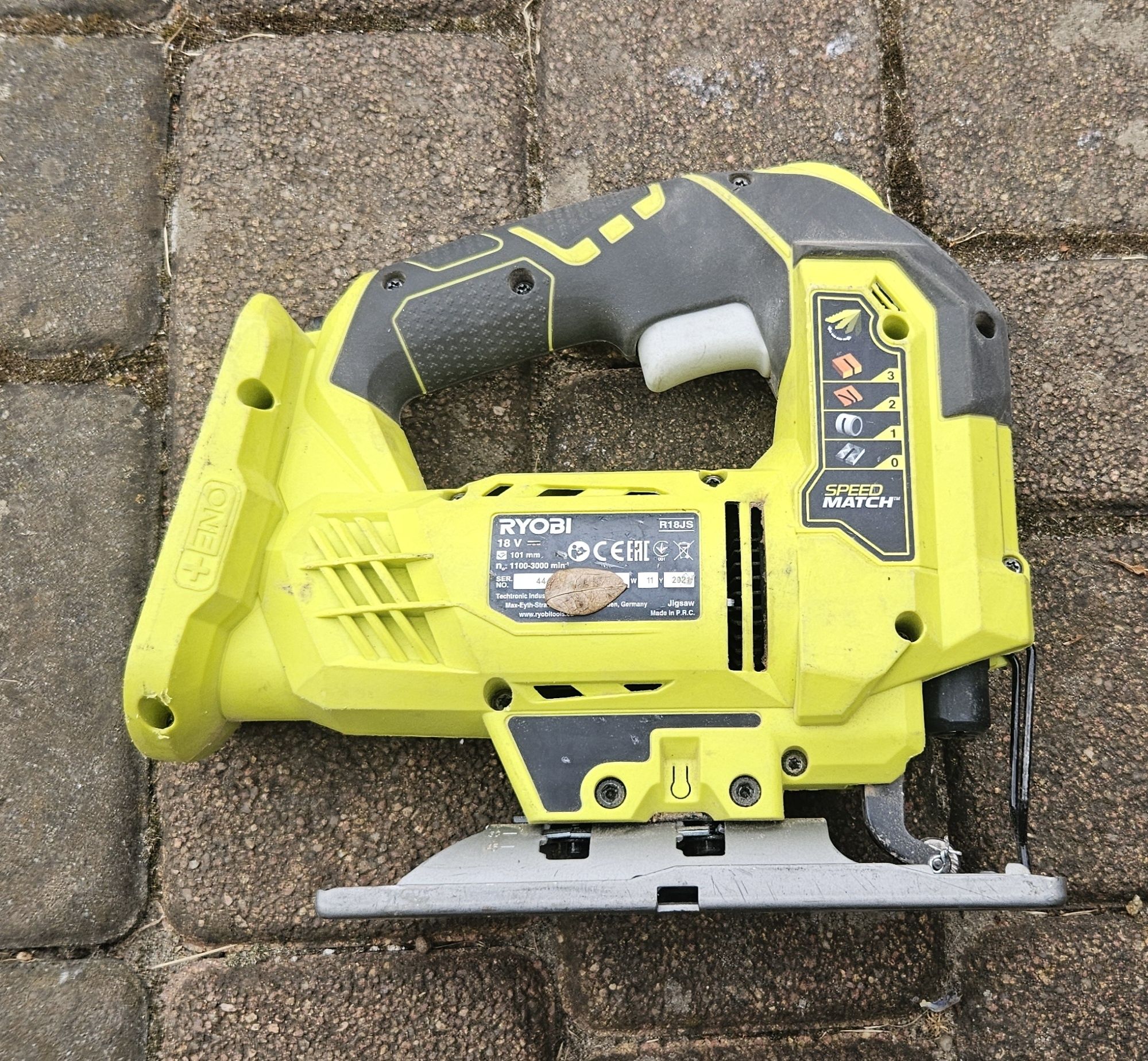 Wyrzynarka Ryobi 18v sprawna