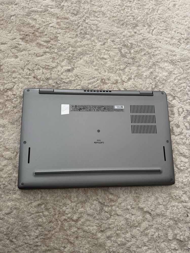 Dell latitude 7330 i5-1235u 16gb ram 13.3”FHDips екран сенсор