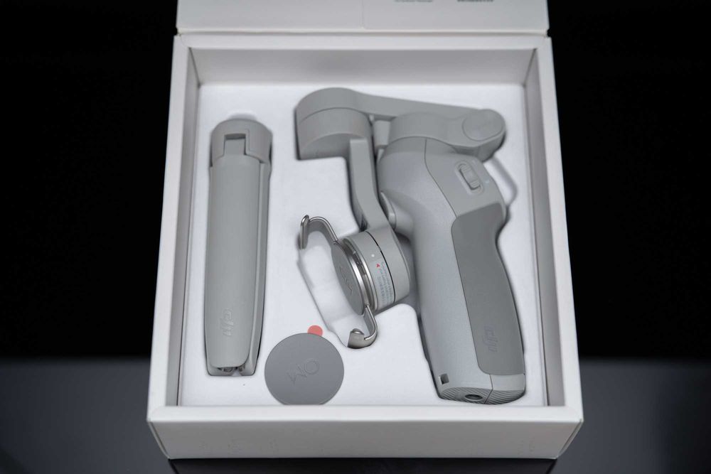 DJI Osmo Mobile 4 SE w świetnym stanie | OM4 gimbal stabilizator