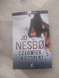 Książka pt. "Człowiek nietoperz" autora Jo Nesebø Nesebo