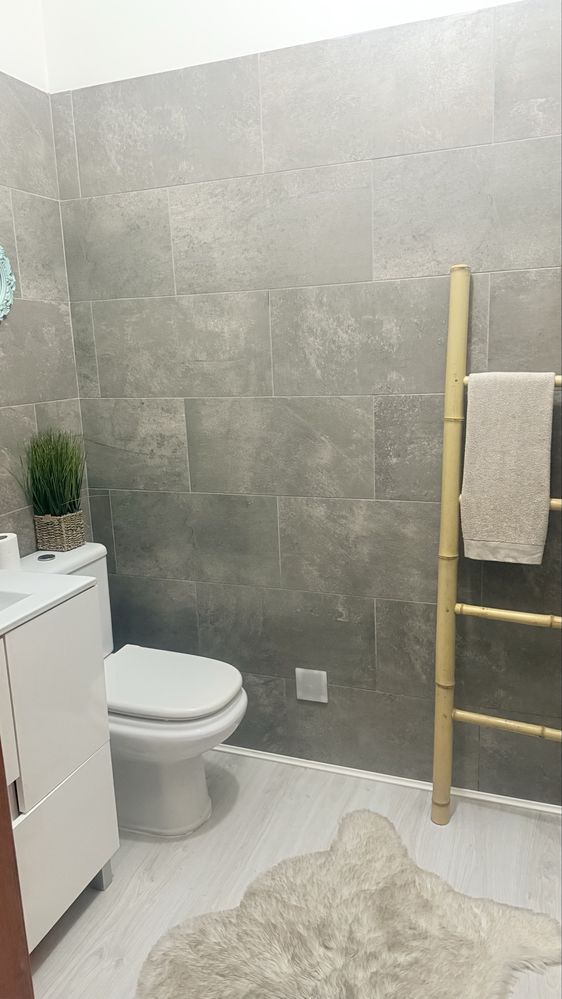 Apartamento t2 suite, com terraço louge  e um lugar parqueamento