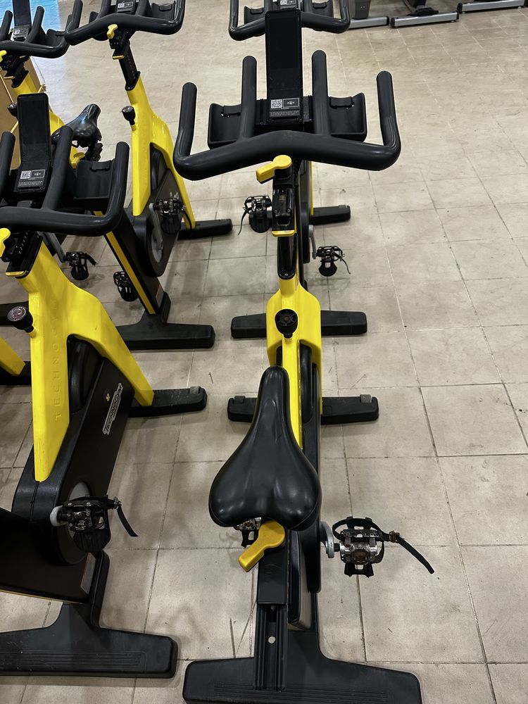 spinning Technogym Grand Cycle com