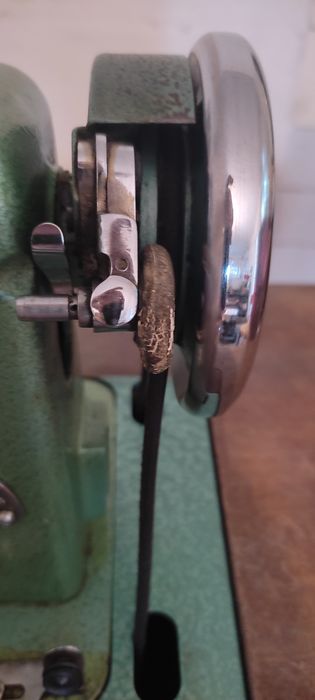 Швейная машинка.