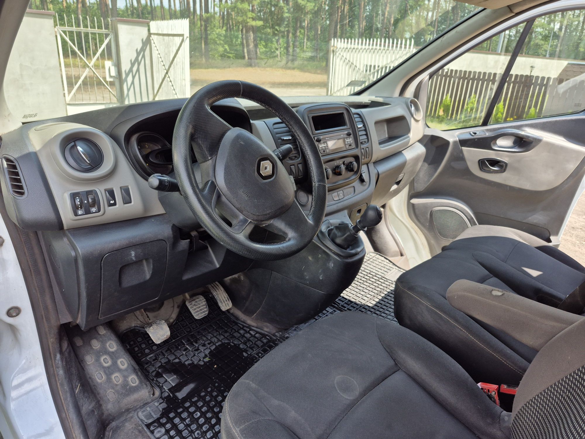 Renault trafic 1.6 2016r brygadówka