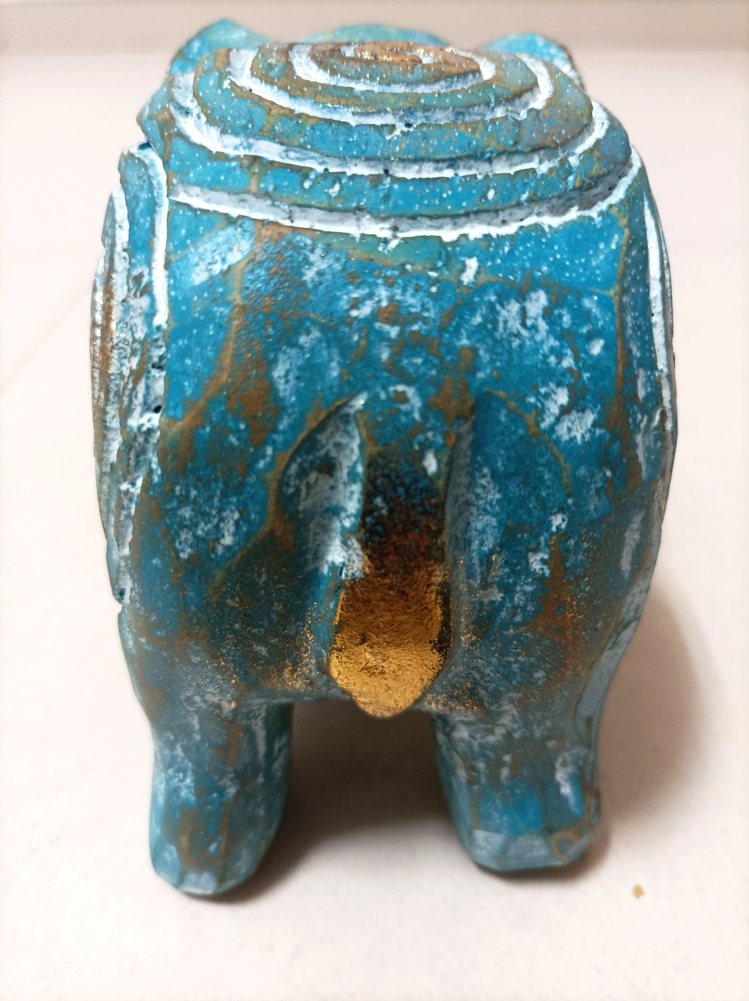 Estatueta de Elefante Azul em Madeira