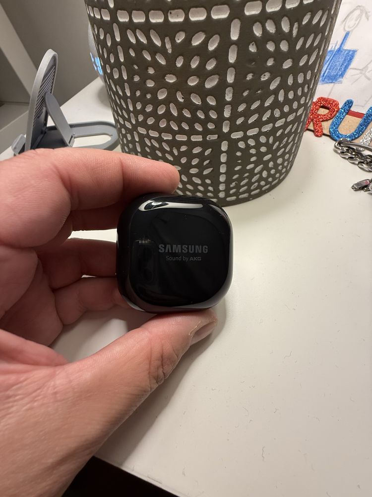 Samsung buds live