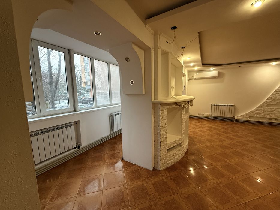 Оренда приміщення напроти квіткового ринку 5 школа новий будинок