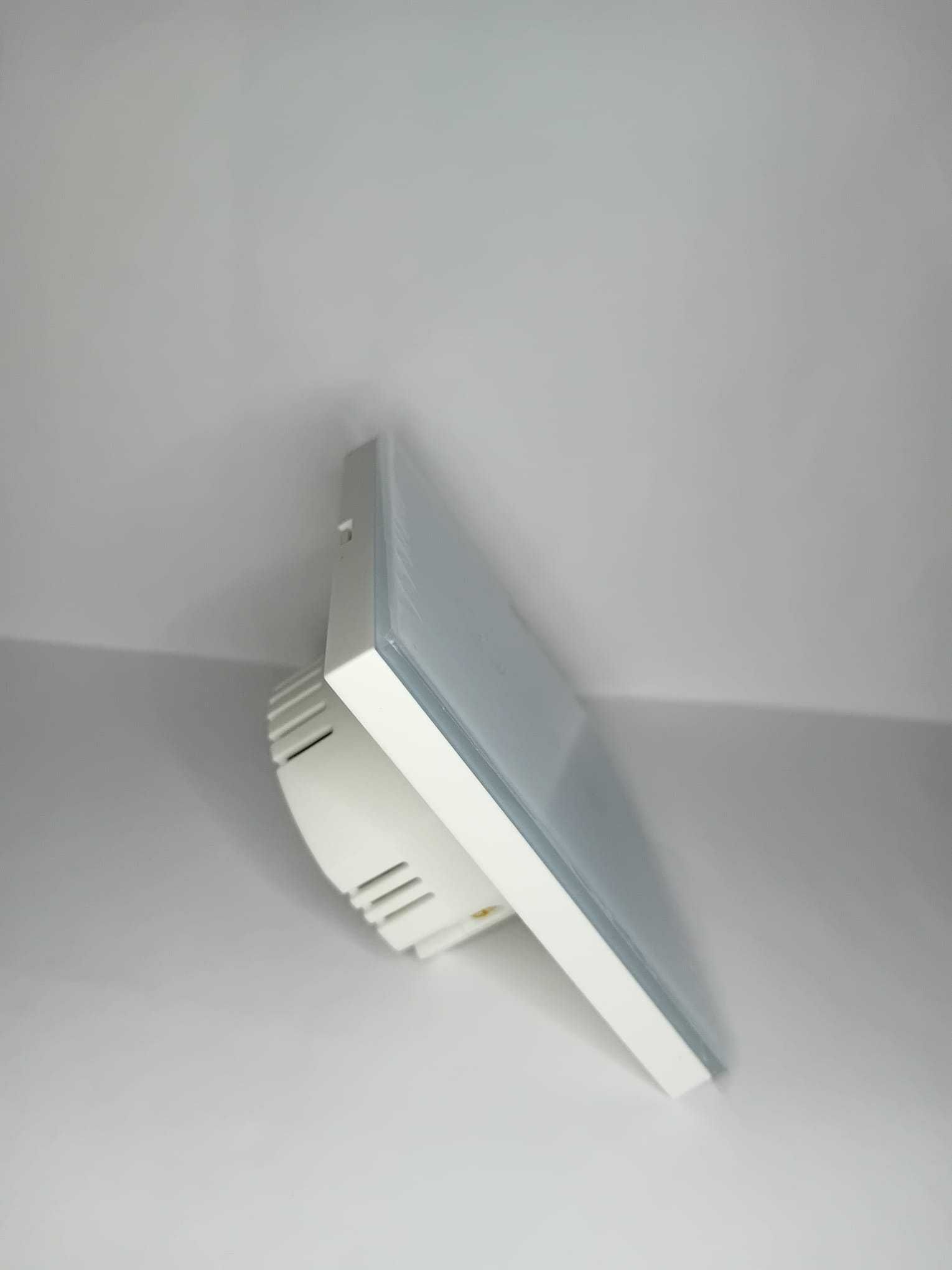Kit 12 Und interruptor inteligente Zigbee LoraTap SC400ZB-EU
