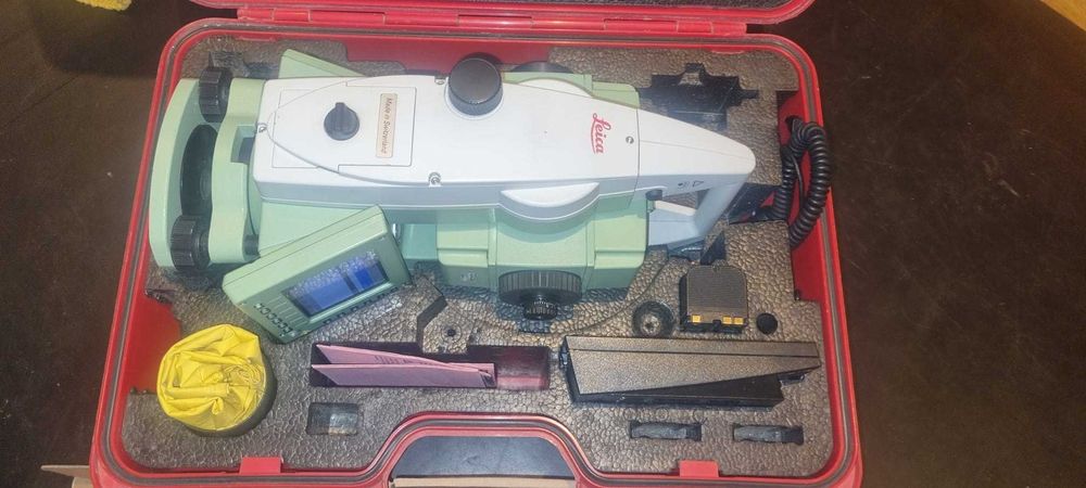 Tachimetr bezlustrowy leica TCR 1205ver plus R400