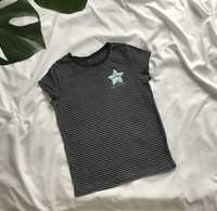 czarny t-shirt C&A rozmiar XS/S paski mięciutka naszywka