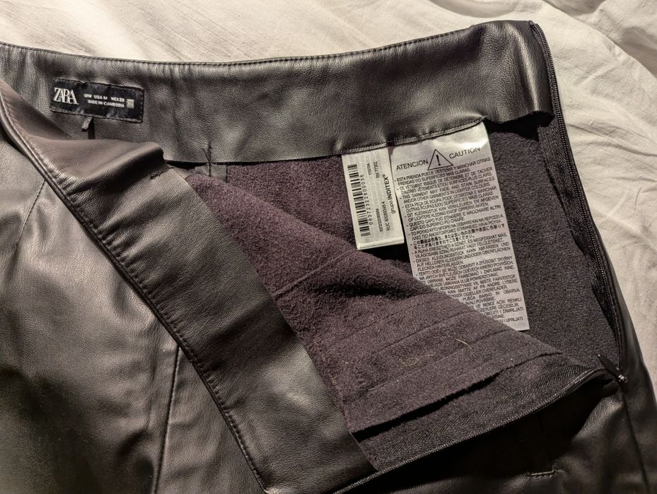 Шорти Zara з екошкіри (M)