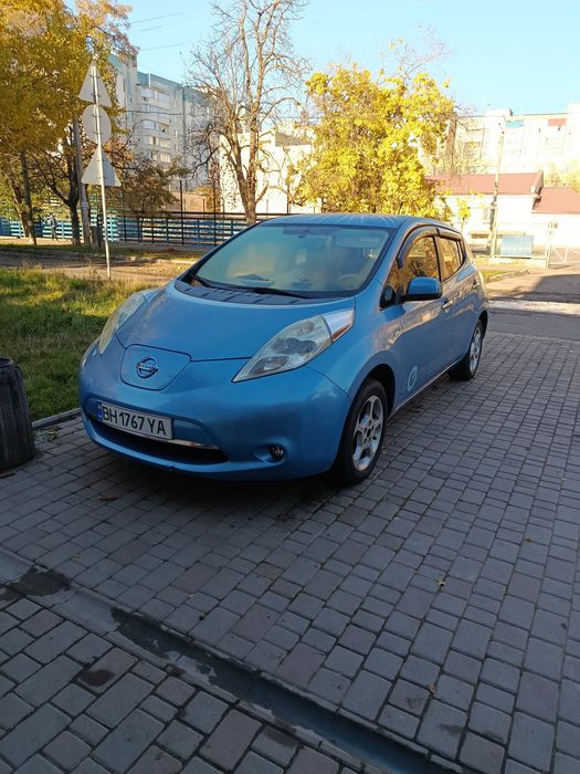Nissan leaf 2011 Ниссан лиф