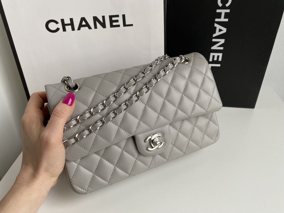 Chanel flap bag klasyczna chanelka 2.55 szara srebrne okucia pudełko