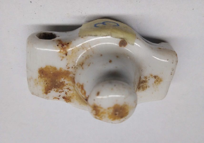 Porcelanka przedmiot kolekcjonerski z dawnych lat.