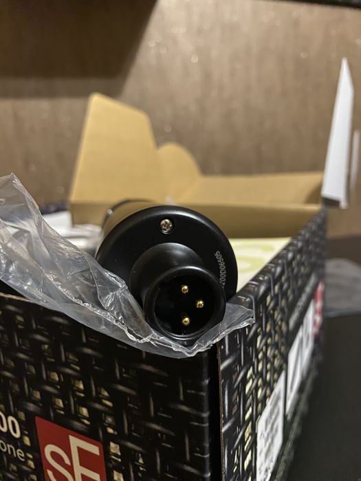 Студийный микрофон sE Electronics 2200