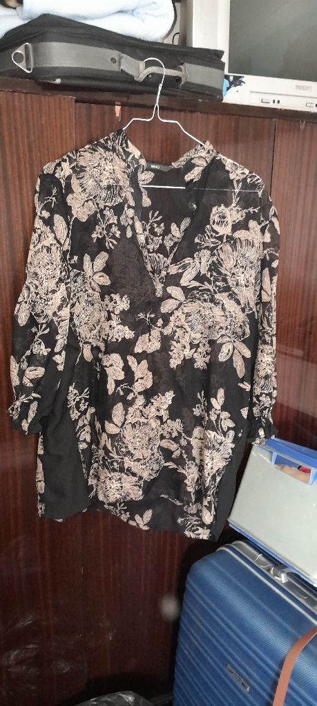 Roupa,vestidos, blusas,sapatos