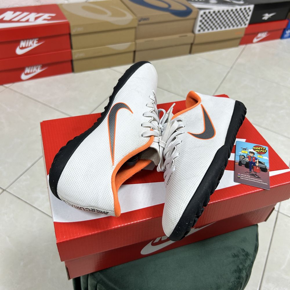 Підліткові Сороконіжки Nike Mercurial VaporX 12 оригінал 40 р білі бу