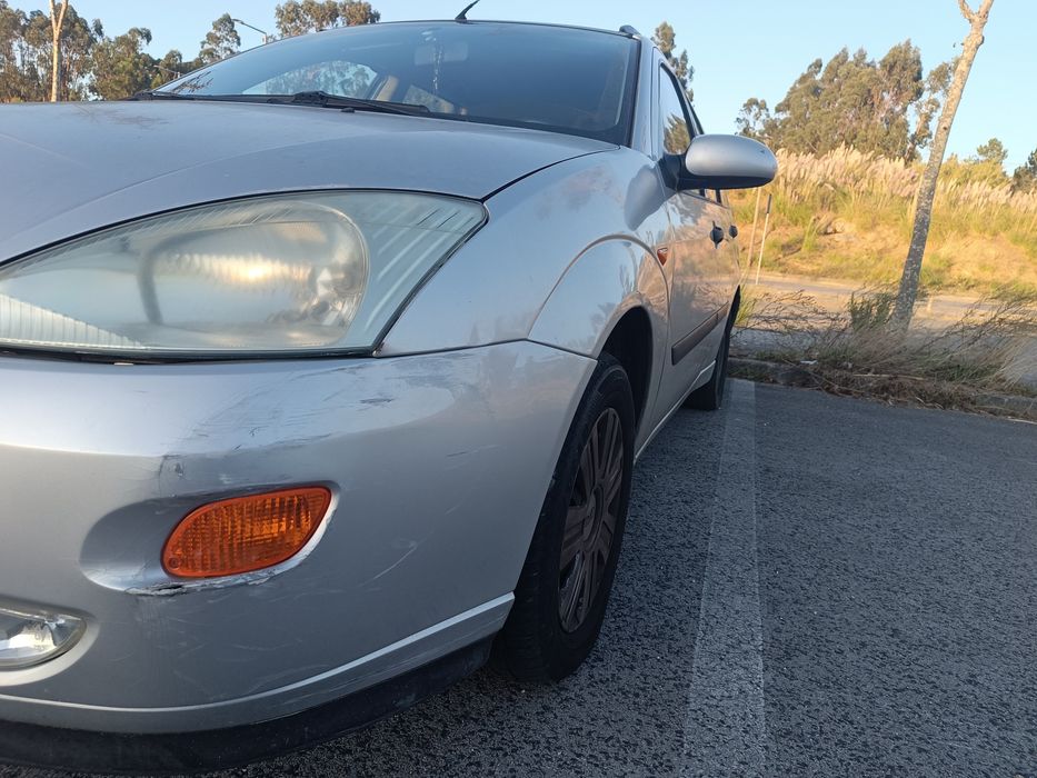 Ford Focus 1600 sedan