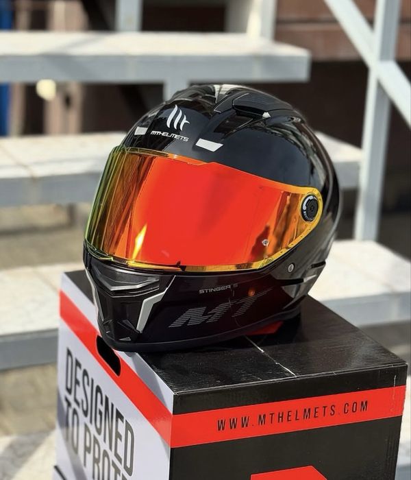 Мото шолом MT helmets stinger 2 шлем мт стінгер 2 чорний глянець black