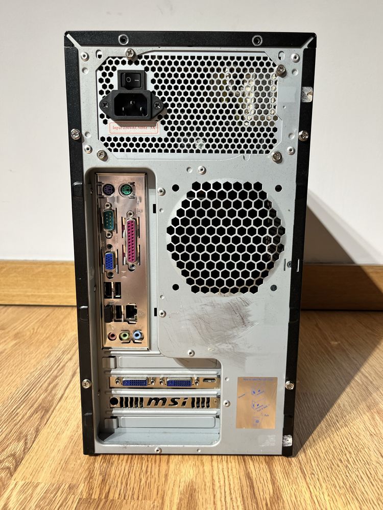 Komputer chieftec z windowsem 10(gtx,intel)