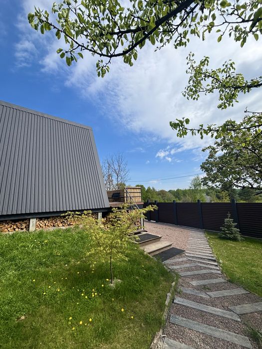 Подобова оренда будинку