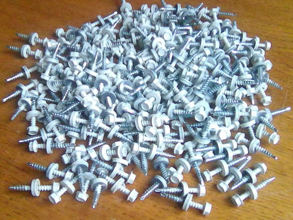 До покрівельного даху саморізи  35mm х 4.8mm