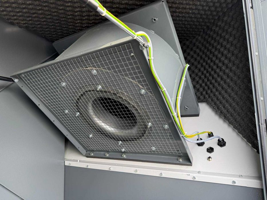 Odciąg mgły olejowej z hali, wieża wentylacyjna ESTA Filtower L-160