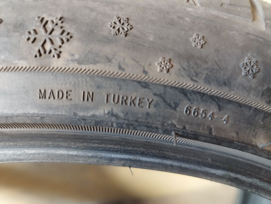 Petlas Snow Master W651 235/40 r18 (только самовывоз)