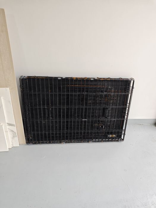 Gaiola para cão usada