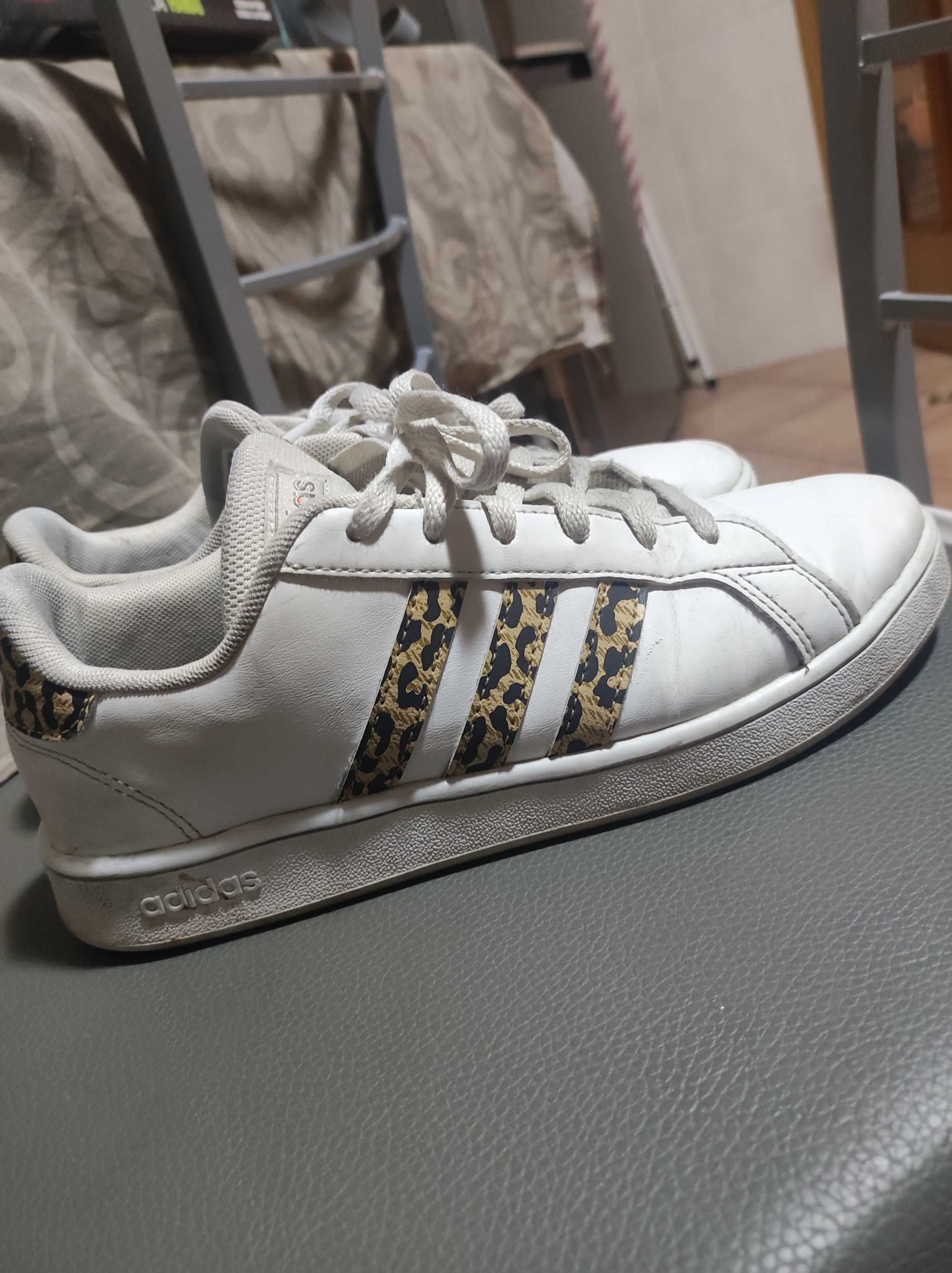 Tenis Adidas Originais