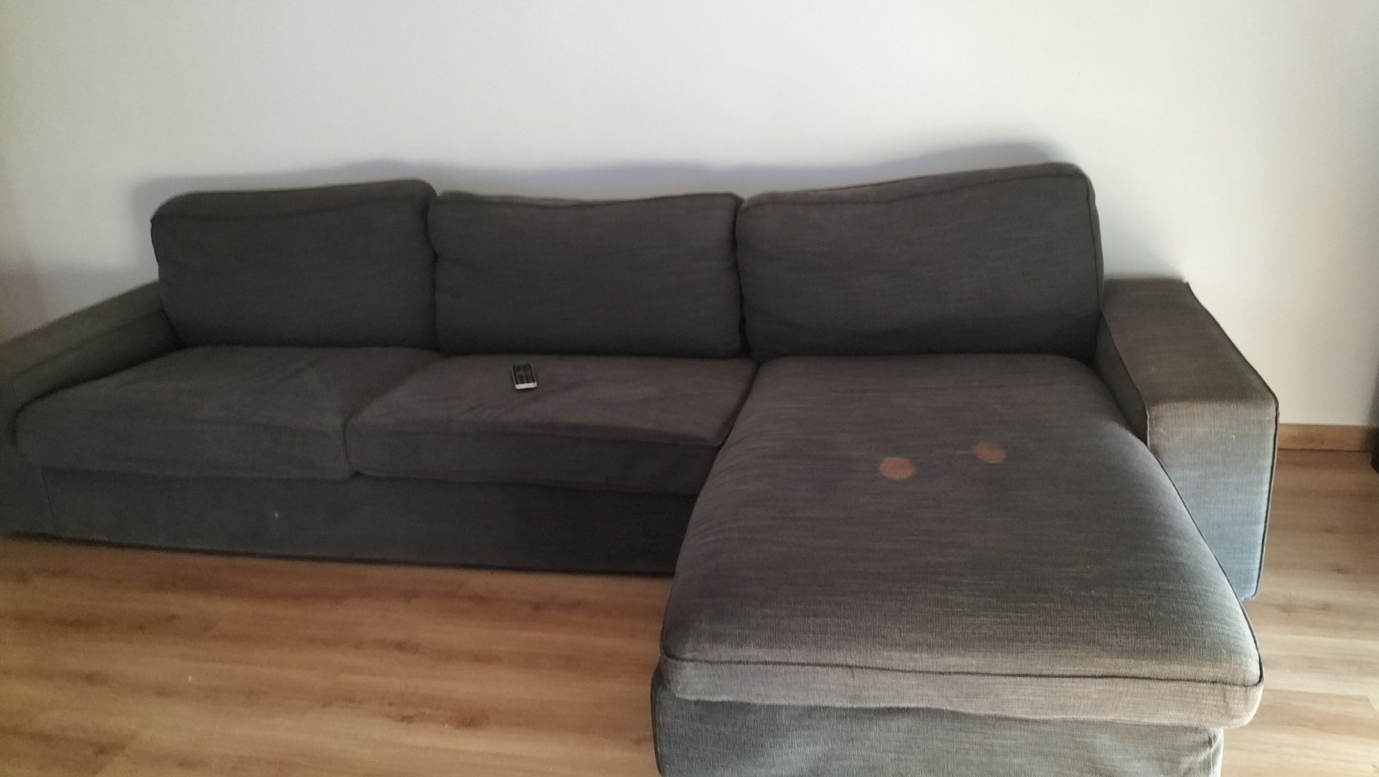 Sofá com chaise long