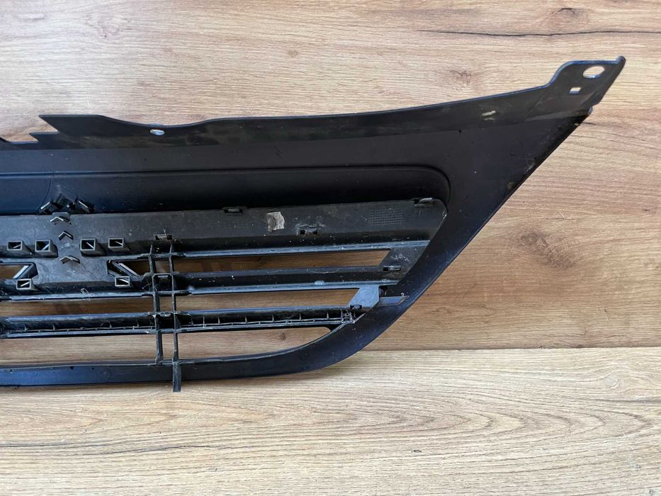 Grill/atrapa/kratka zderzaka Citroen C3 kolor kpud