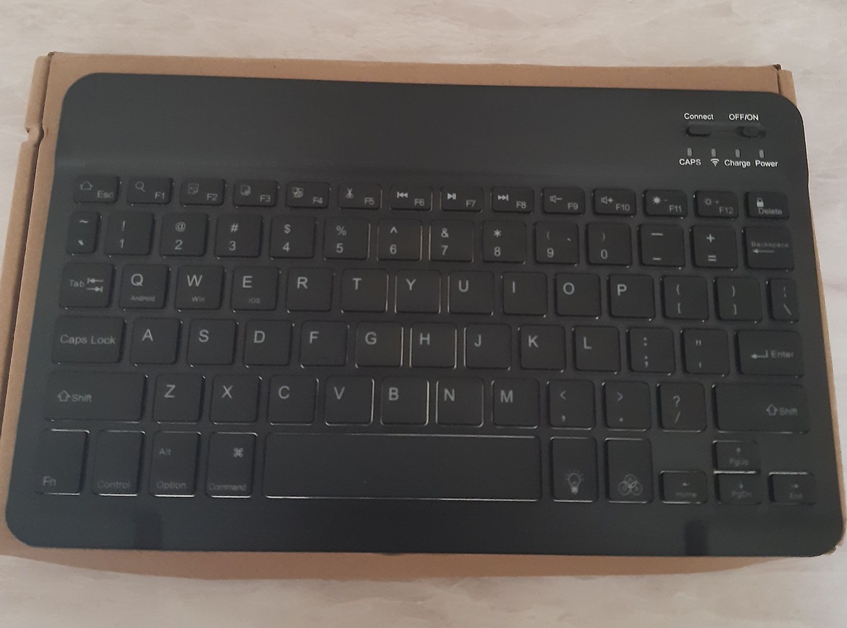 Bluetooth клавиатура+мышь с RGB подсветкой.