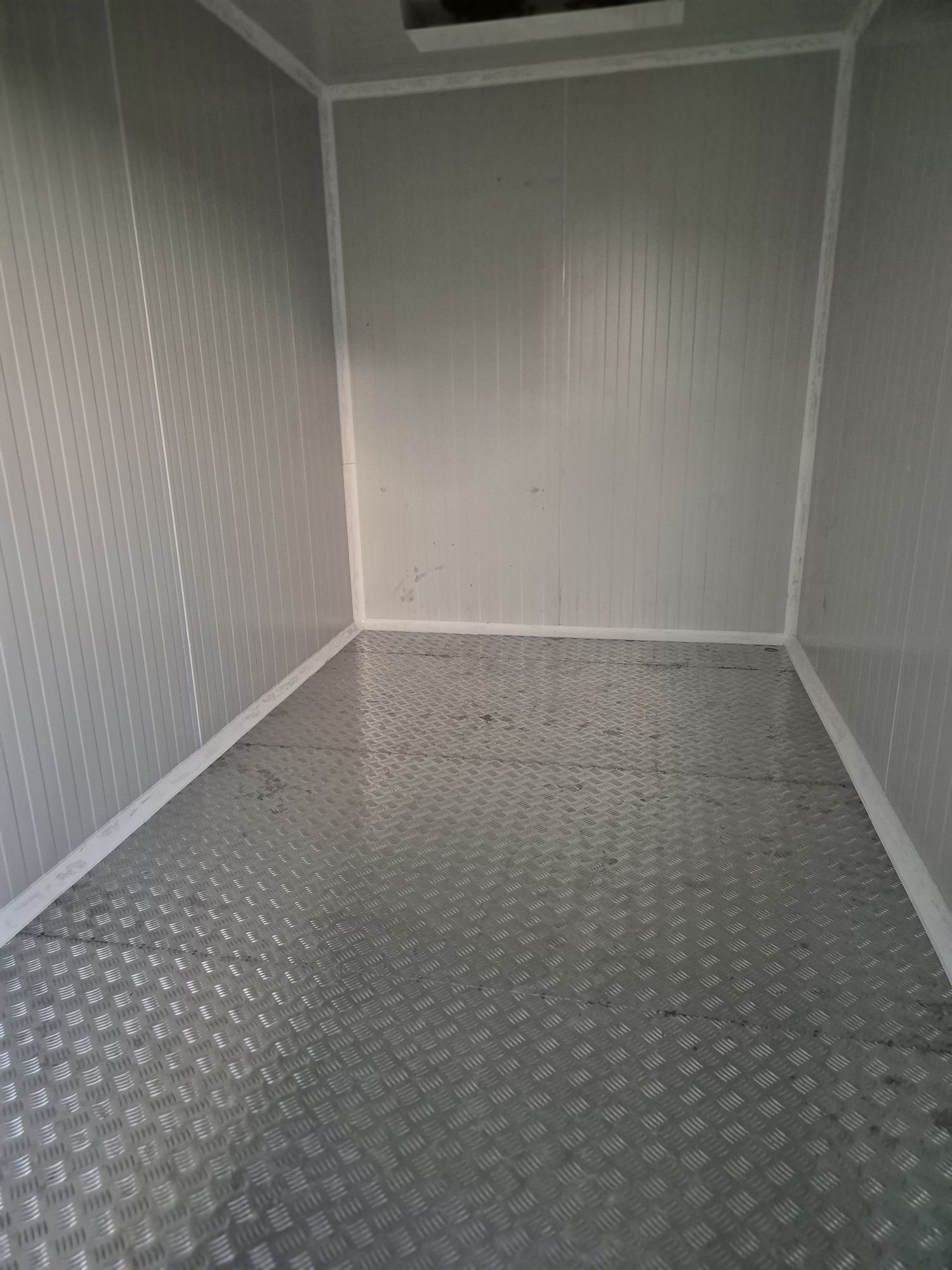 Komora chlodnicza zabudowa chlodnicza kontener viessmann