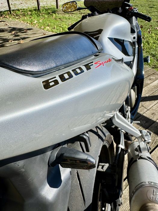 Honda CBR F4i (2002)