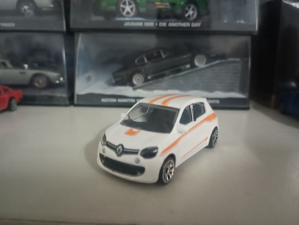 1/64 Majorette Renault Twingo