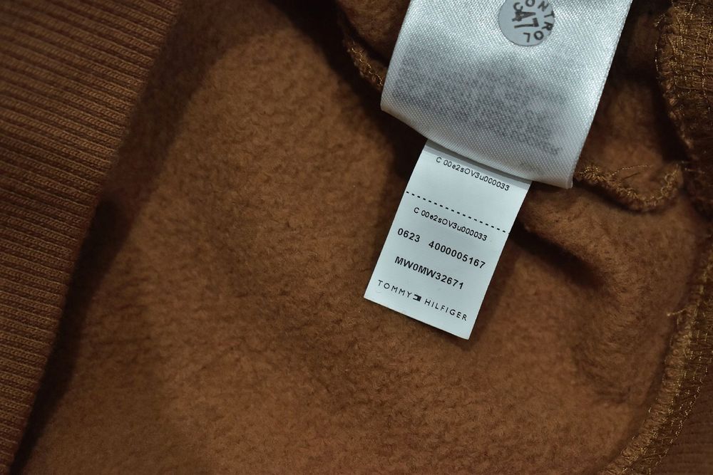 Tommy Hilfiger Brązowa Bluza Męska Z Naszywkami Crewneck Relaxed L