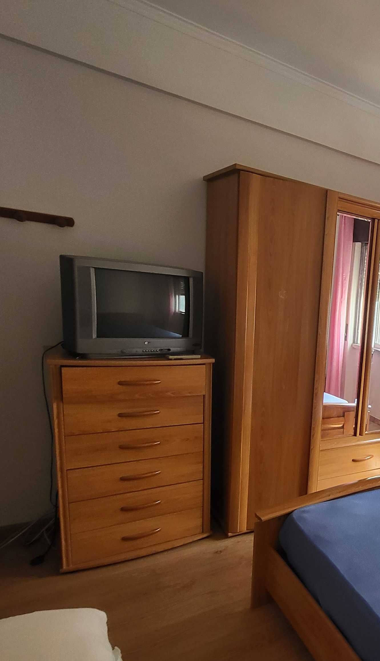 Conjunto Cama C/colchão + Mesas de Cabeceira + Roupeiro + Gavetas
