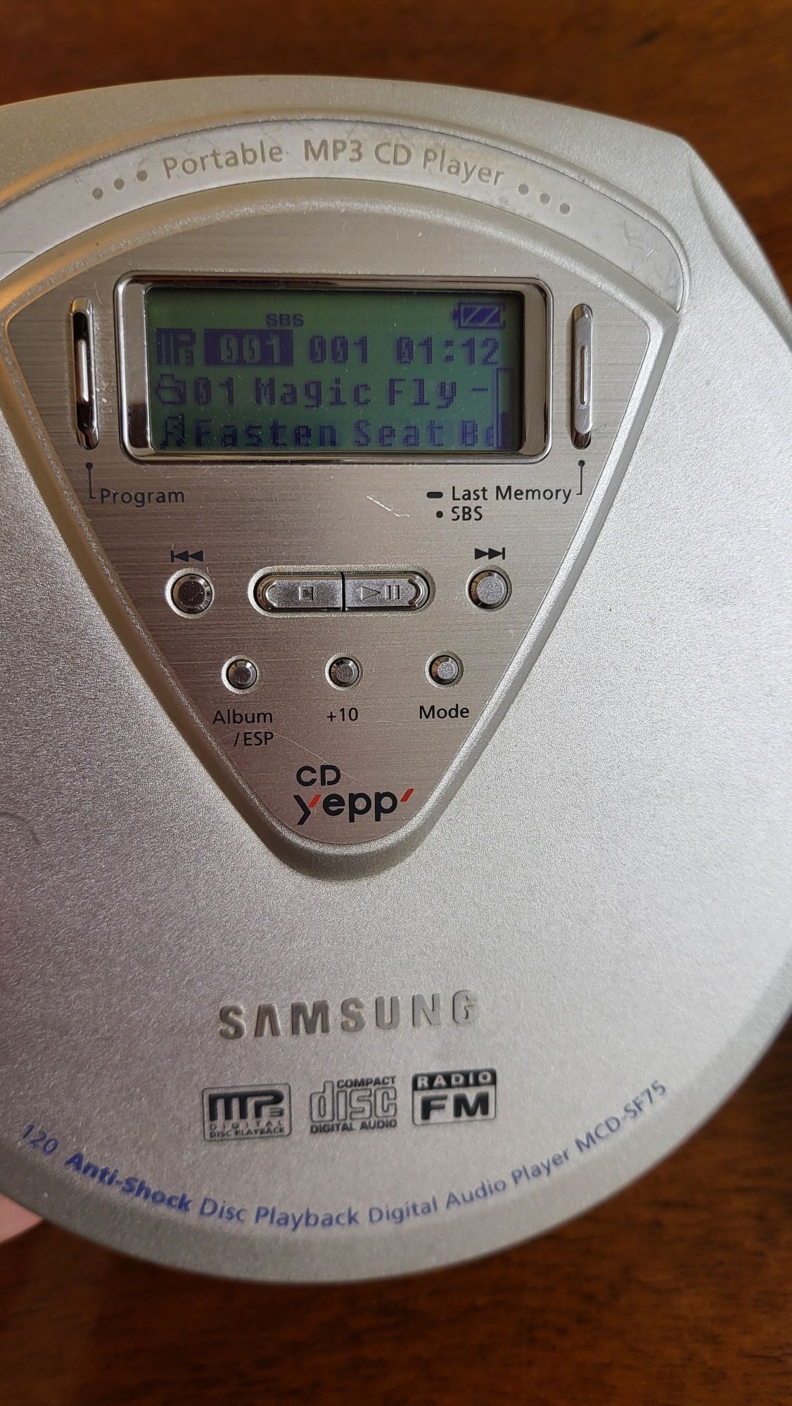 Плеер Mp 3/Cd Samsung MCD-SF75 c пультом