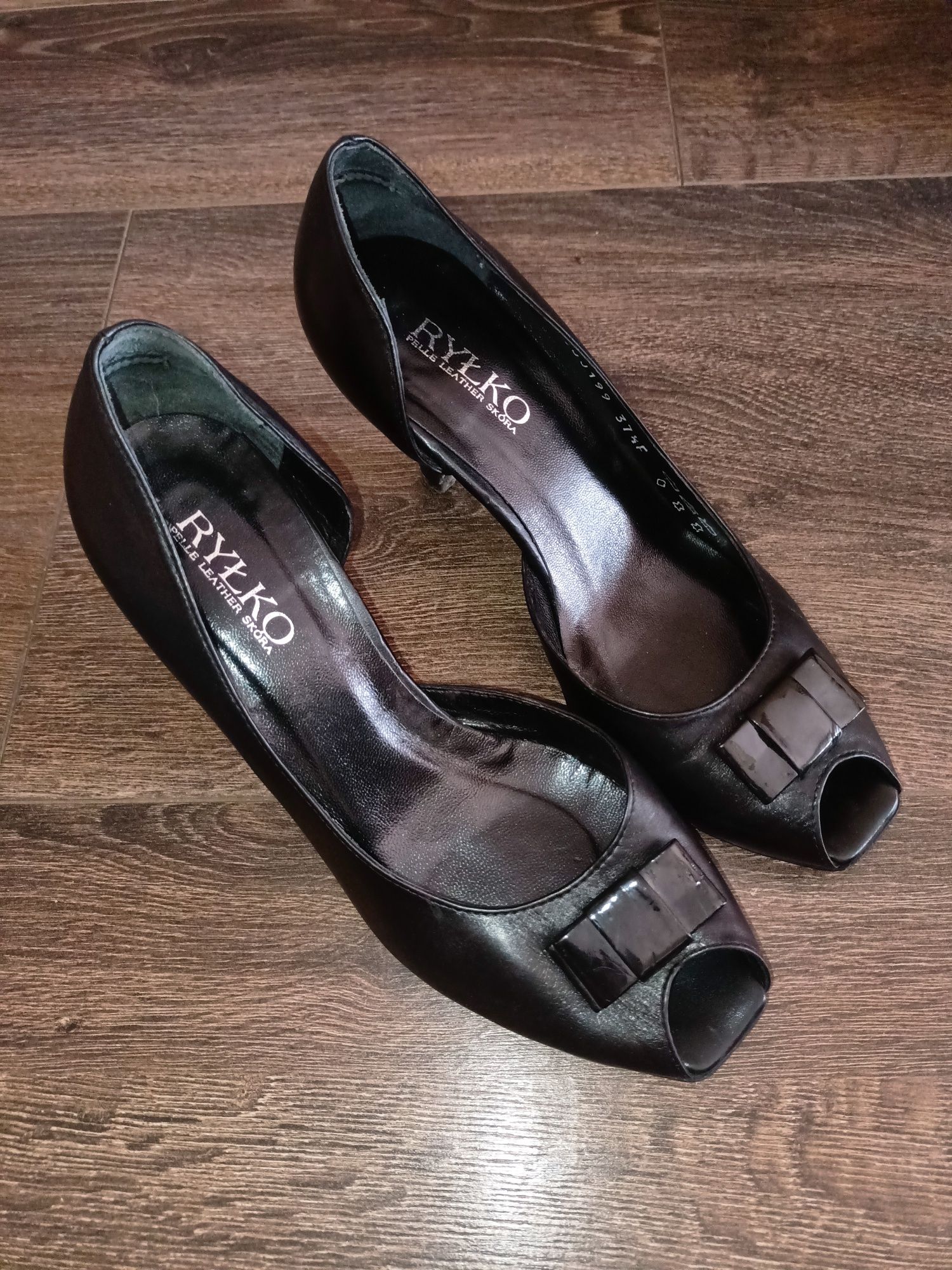 Buty typu peep toe bez palców Ryłko 37,5