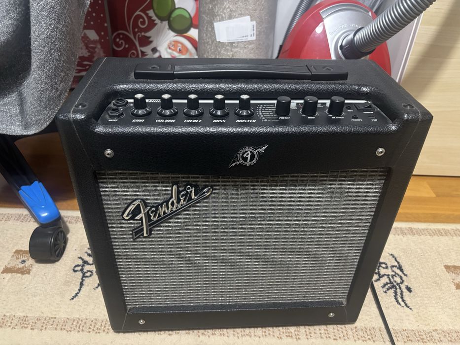 Amplificador Fender Mustang I (V2) 20 w
