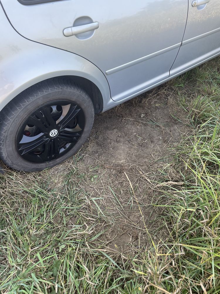Opony zimowe na metalowych felgach Fulda 205/55/r16.5×100