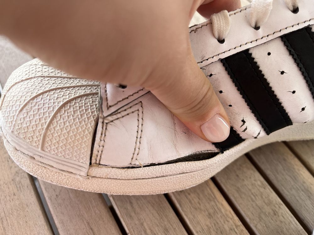 Sapatilhas Adidas 42 para recuperar