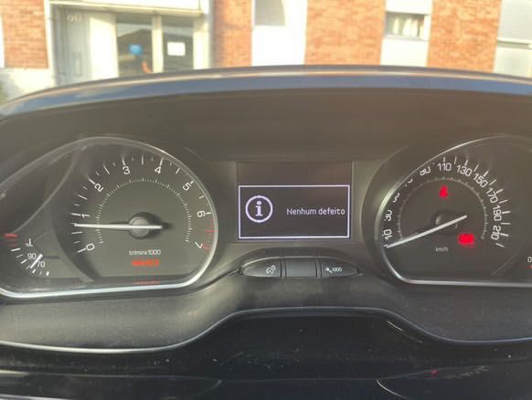Peugeot 208  1.2 PureTech GTLine