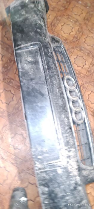 Бампер передній Ауді А3 2000р.