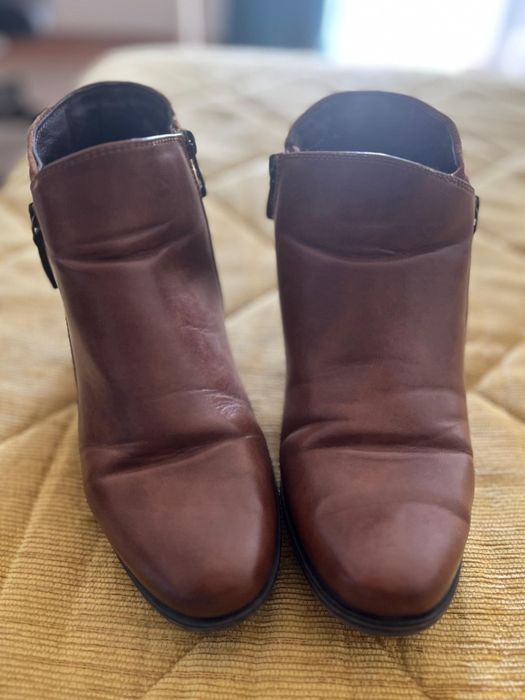 Botins de senhora tamanho 39
