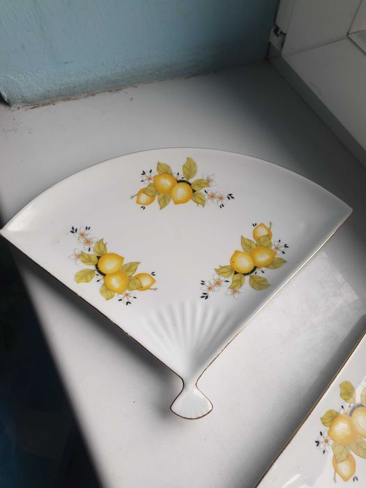 patery 2 sztuki porcelana złocona Wałbrzych cytrynki