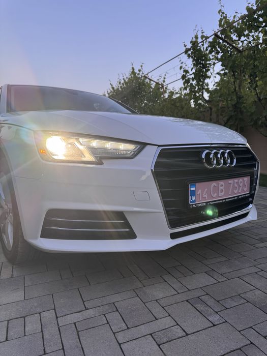 Audi A4 2017 седан 2.0 TFSI 185 kW