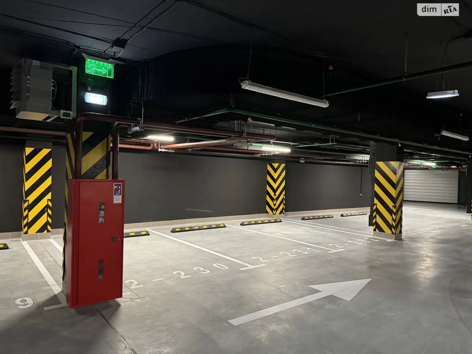 Парко-место